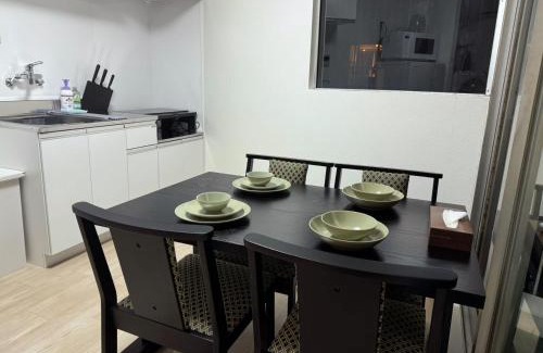 Nezu Apartamento | LoveTokyo Easy Access Nezu Sunset House 根津駅徒歩1分 エレベーター 上野 谷中銀座 根津神社 東京大学 新宿 渋谷 銀座 築地 原宿近い