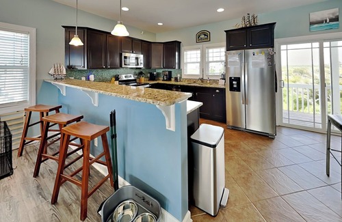 North Topsail Beach Casa | Lovin' Lowe Tide | Pet-Friendly, Ocean Views