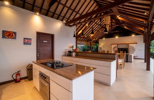 Kayu Putih Villa | SARASWATI