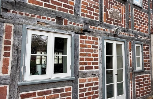 Werben Casa | Casa de entramado de madera restaurada en una ubicación romántica en el centro