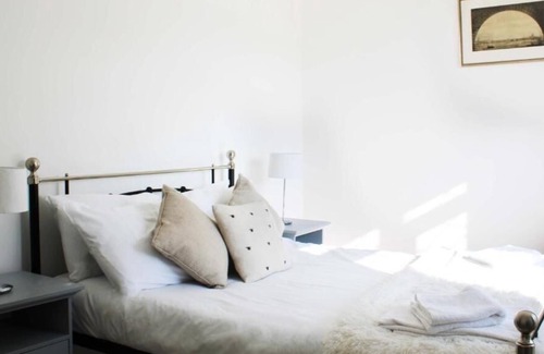 Oxford Casa | Low Cost, Pet Friendly 4 Bed + Parking (05)