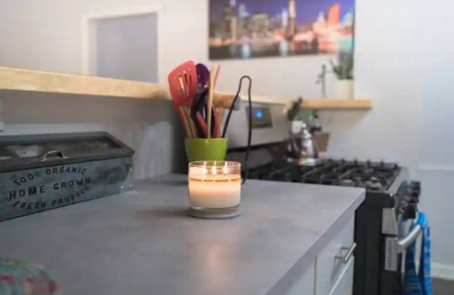 Highland Casa | --LOW HOST FEES-- Minutes to U.T. /Downtown/Domain