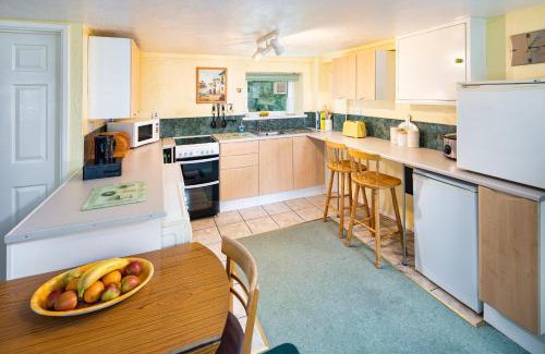 Llangeler Casa | Lower Cottage Newcastle Emlyn