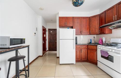 Bowery Apartamento | Lower East Side Vintage Cozy 2Bedroom