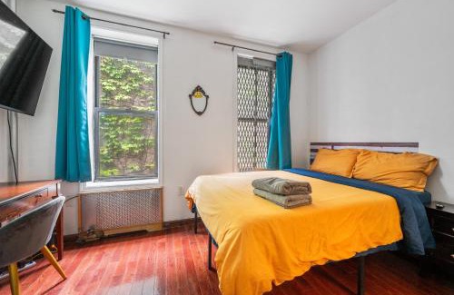 Bowery Apartamento | Lower East Side Vintage Cozy 2Bedroom