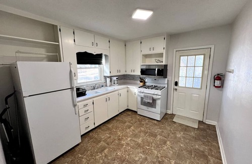 Coralville Apartamento | Lower Level 2 Bedroom Duplex