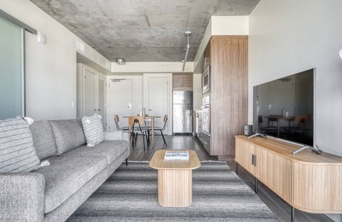 Downtown San Francisco Apartamento | Lower Nob Hill 2BR w/ Roofdeck, BBQ, near Shops, by Blueground