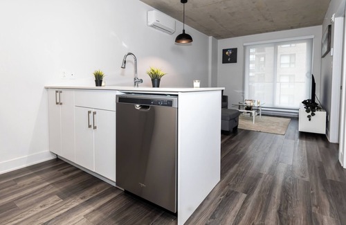 Mascouche Apartamento | Lowkey Corner