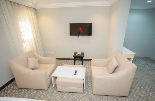 Al Olaya District Apartamento | LP28.4 - Chic Studio Apt in Olaya District