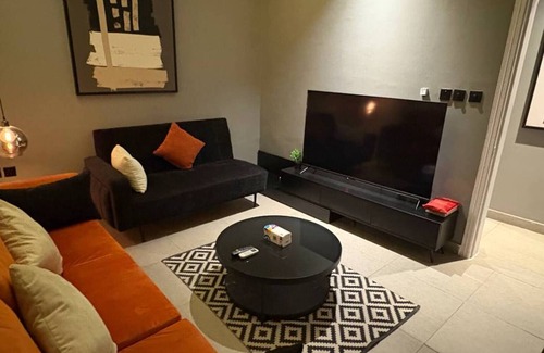 Riyadh Apartamento | LP74.4 Elegant 1BR Apartment in Al-Malqa