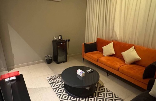 Riyadh Apartamento | LP74.4 Elegant 1BR Apartment in Al-Malqa
