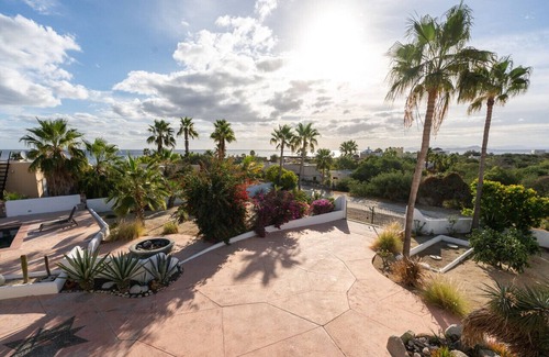 Los Barriles Apartamento | Pool Oasis Close to the Beach and Pickleball