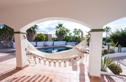 Los Barriles Apartamento | Pool Oasis Close to the Beach and Pickleball
