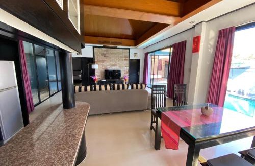 Chalong Villa | Lris villas