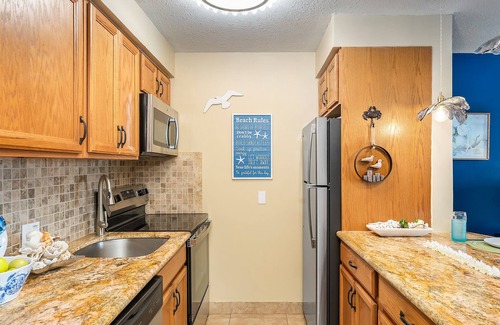 Historic Lahaina Front Street Condominio | LS 413 Breathtaking Beachfront Remodeled Studio