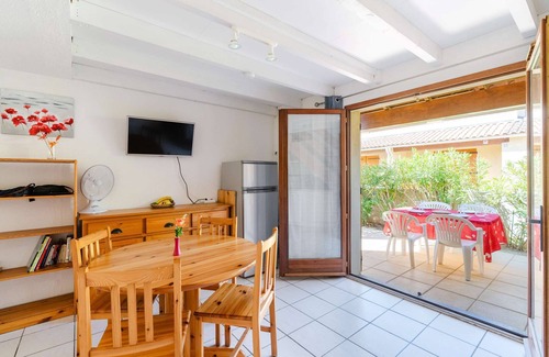 Les Ayguades Casa | LS34 bungalow sleeps 5 in residence with swimming pool