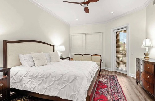 Highlands - Perkins Condominio | ¡NUEVO! Impresionante suite ejecutiva en L. S.U. Lagos - caminar tranquilamente por el campus!