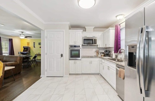South Baton Rouge Casa | LSU Slammer | Arcade | 4.5 mile to LSU, Lrg Yard
