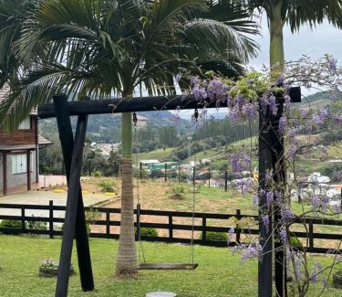 Leoberto Leal Chalet De Esquí | Luana Ranch
