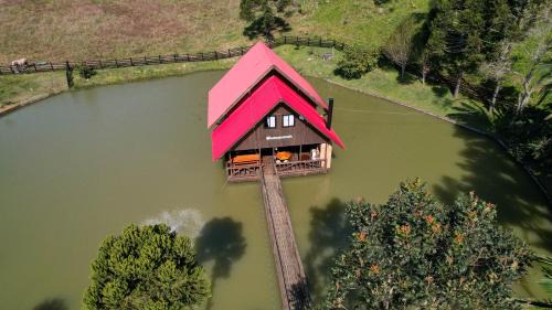 Leoberto Leal Chalet De Esquí | Luana Ranch