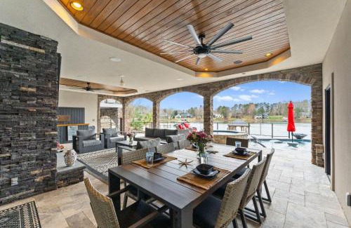 Mayhew Casa | Lucent Sunset Retreat