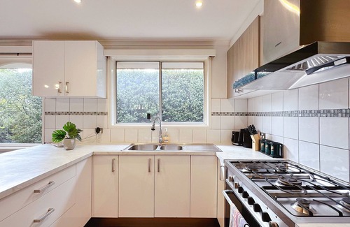 Frankston Casa | Lucerne Escape/12min to Beach/4Bedroom/Workplace