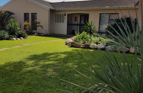 Die Bos Casa | Lucia`s-Self Catering Strand Cabo Occidental