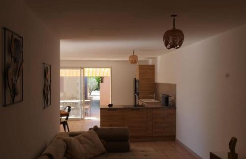 Mouries Casa | Luciole des Alpilles