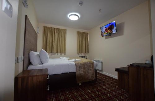 Valentines Hotel | Lucky 8 Hotel