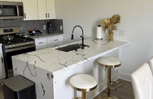 Northside Casa | Lucky Street Townhome in vibrant Houston