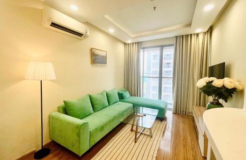 Phu My Hung Apartamento | Lucy Home 2BR Scenic Valley 108