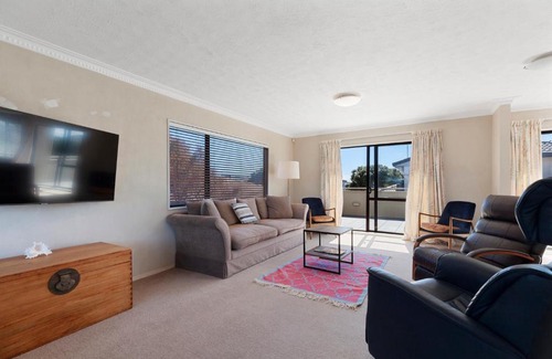Mount Maunganui Casa | Lucy's House by the Beach - Mount Maunganui Holiday Home