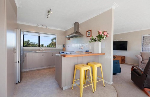 Mount Maunganui Casa | Lucy's House by the Beach - Mount Maunganui Holiday Home