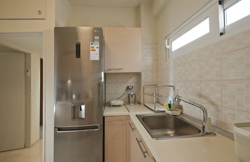 Vouliagmeni Apartamento | LucyZen! - Dos Habitaciones Piso, Capacidad 4