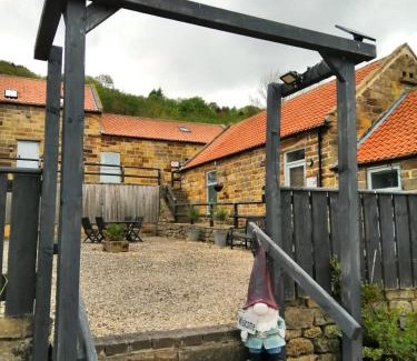 Briggswath Casa | Luddie's Country Cottages - Rose Cottage