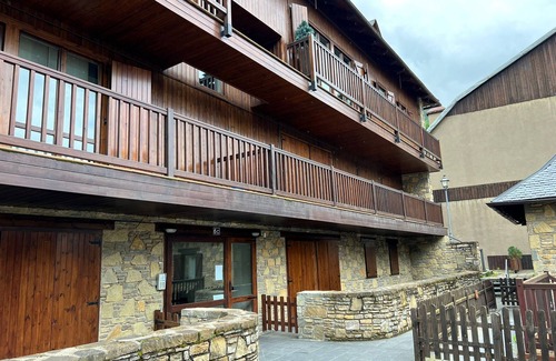Vielha e Mijaran Apartamento | Luderna - Apto con terraza Cap de la Vila