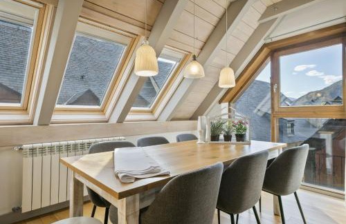 Salardu Apartamento | LUDERNA - Dúplex Pin Nere