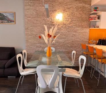 Lovere Casa | Luer Prince