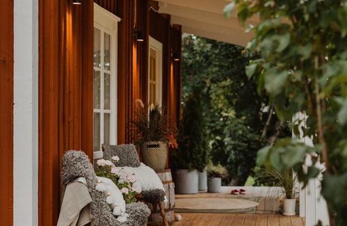 Faker Cama Y Desayuno | Lugnet Bed and Breakfast