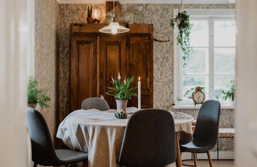 Faker Cama Y Desayuno | Lugnet Bed and Breakfast