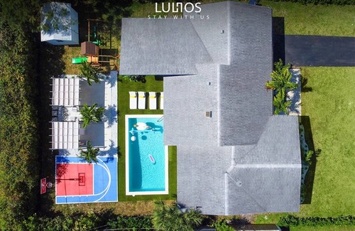 Cutler Bay Casa | Luhos House 5BR Heated Pool Basketball Pool table