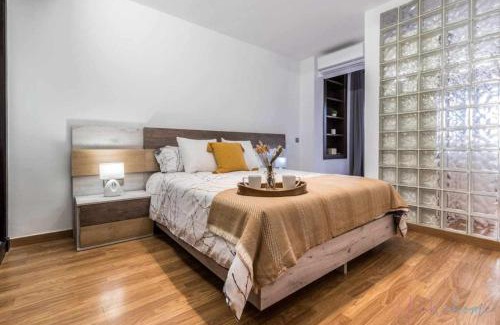 Huelva Apartamento | Lujo a tu alcance con spa y garaje, pleno centro