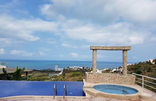 Same Casa | Lujosa Casa con piscina privada Casa Blanca Same