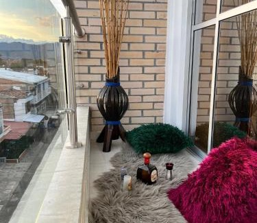 Cartago Apartamento | Lujoso Apartamento para Vacaciones y Negocios