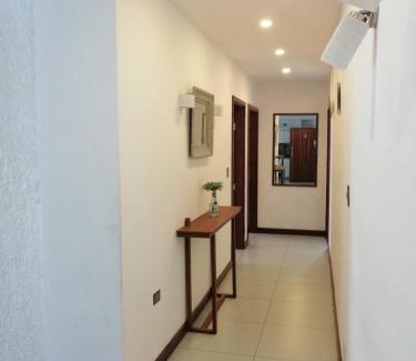 Tropical Lowlands Apartamento | Lujoso departamento cerca la Plaza Principal