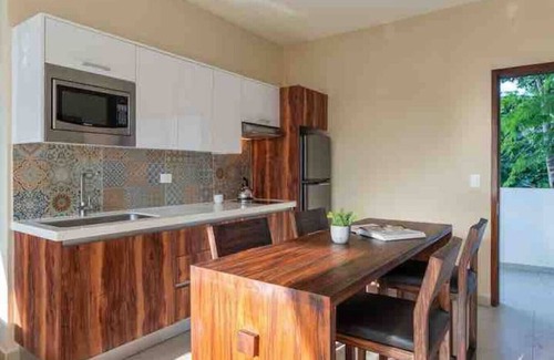 La Veleta Condominio | Lujoso Departamento con Jacuzzi Privado