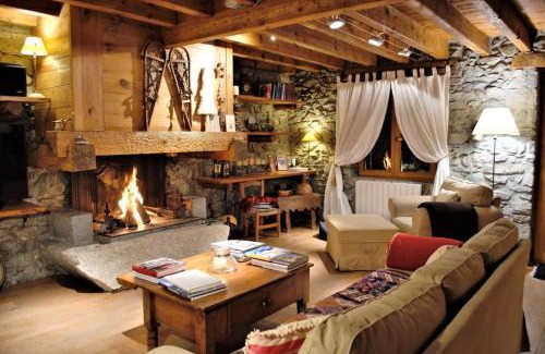 Font-Romeu-Odeillo-Via Chalet De Esquí | Lujoso Refugio Tradicional de Montaña