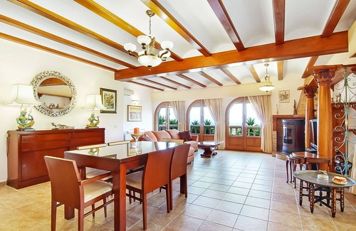 Empedrola Villa | luksus villa med piscina privada, 3 km fra strand