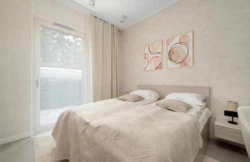 Wroclaw City Center Apartamento | Luksusowe Apartamenty w Centrum Wrocławia Blisko Parku z Klimatyzacją w Salonie by Noclegi Renters