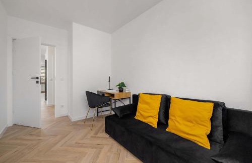 Czyzyny Apartamento | Luksusowy, Klimatyzowany Apartament w Krakowie z Biurkiem i Parkingiem by Renters Prestige